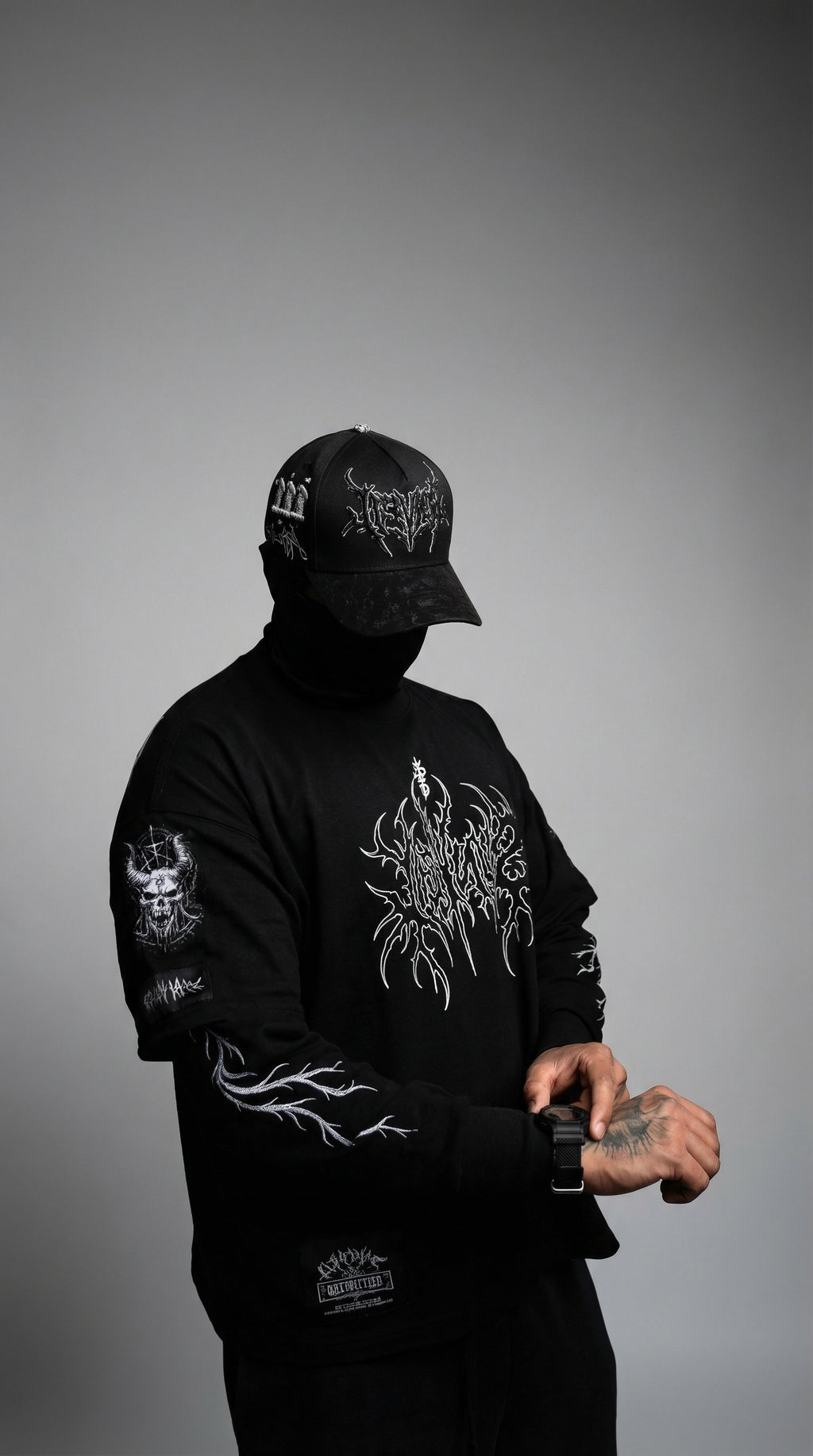 THE UNVEILED — Oversized Long Sleeve