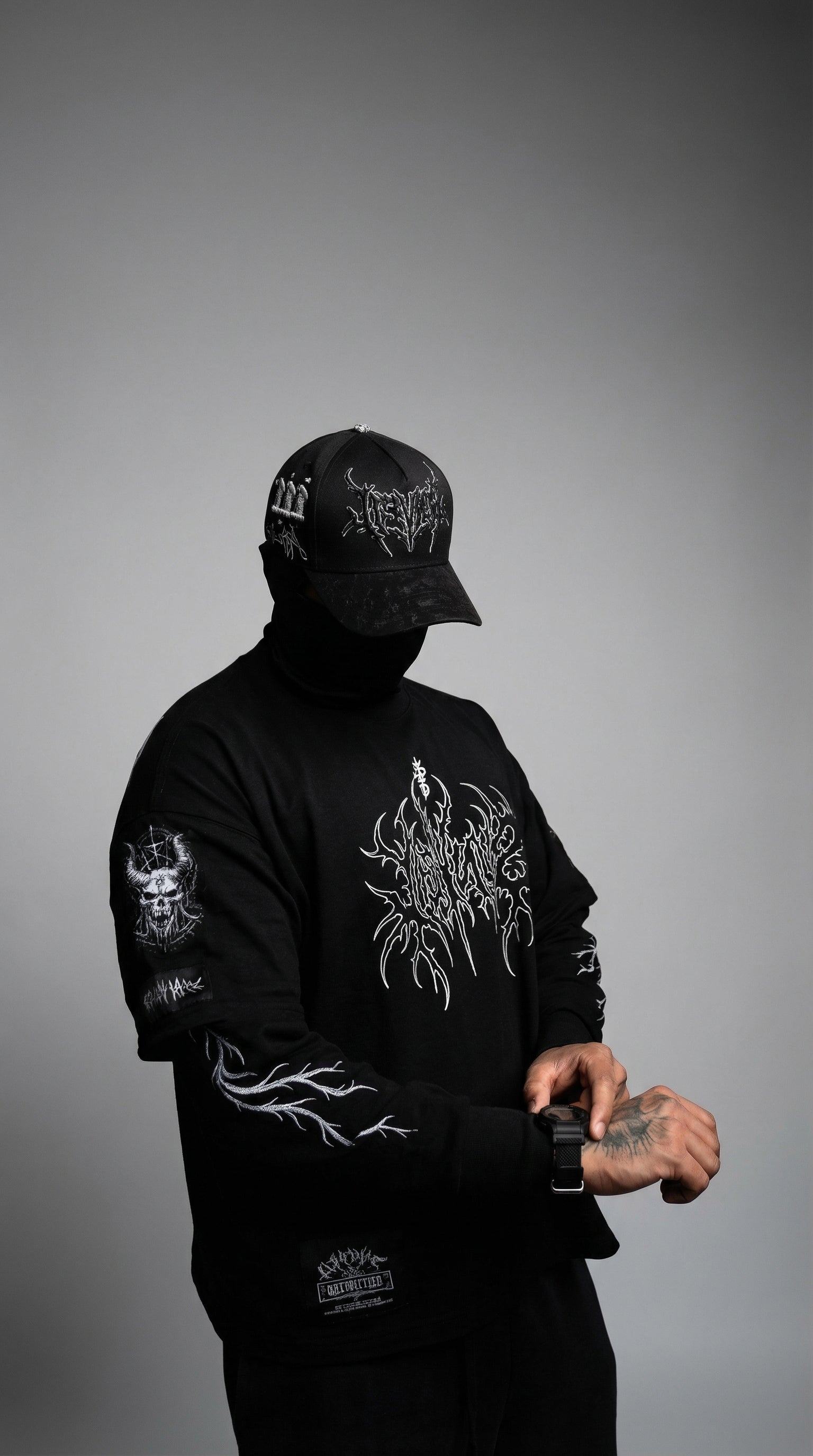 THE UNVEILED — Oversized Long Sleeve
