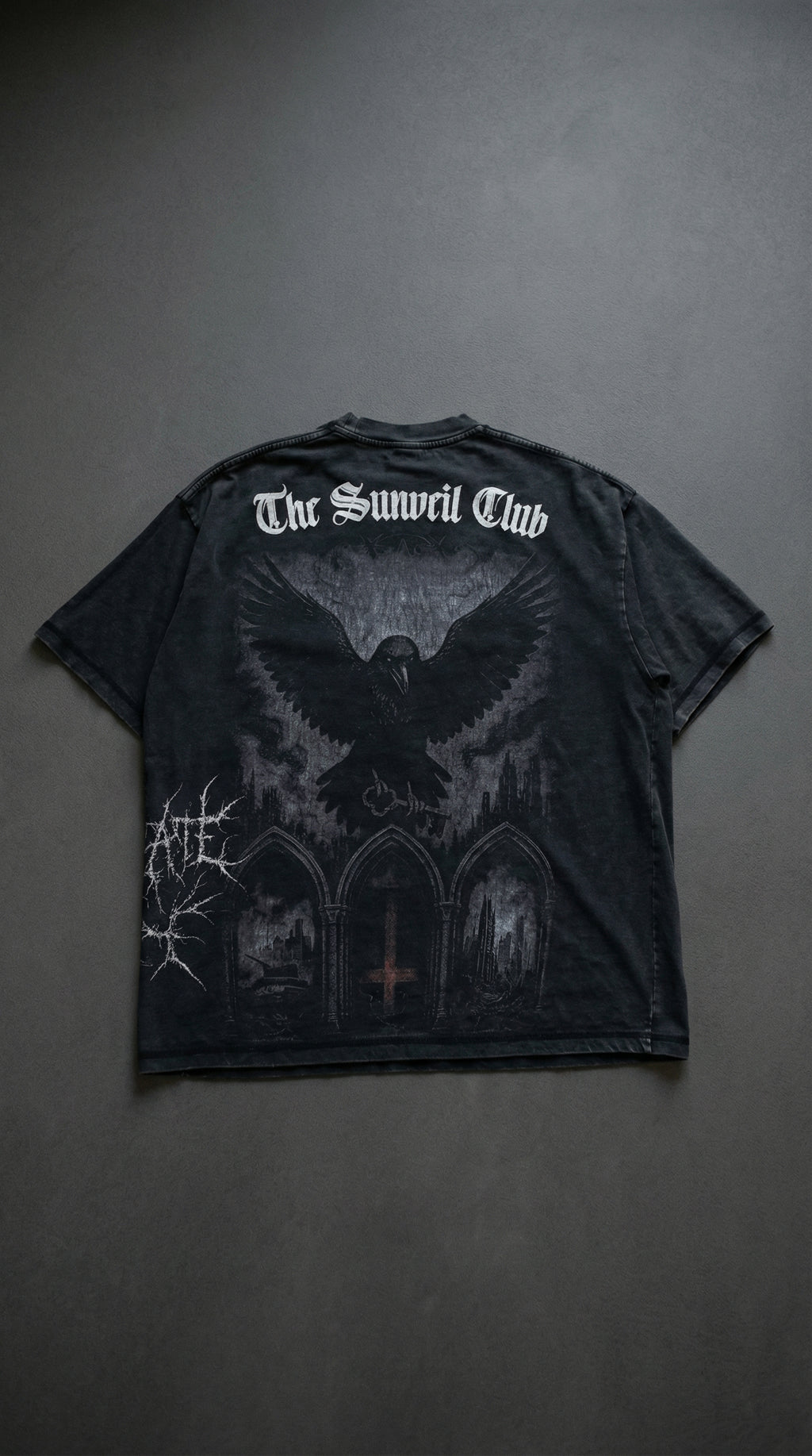 The Messenger of the Veil - Oversized Tee
